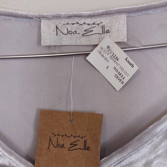 Noa Elle Holly Tie Front Crushed Velvet Top Large Silver Bell Sleeves - Picture 9 of 10